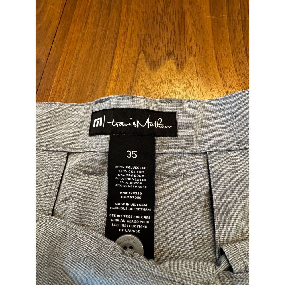 TravisMathew Men Golf Shorts Size 35 Gray Heather Performance Stretch Flat Front